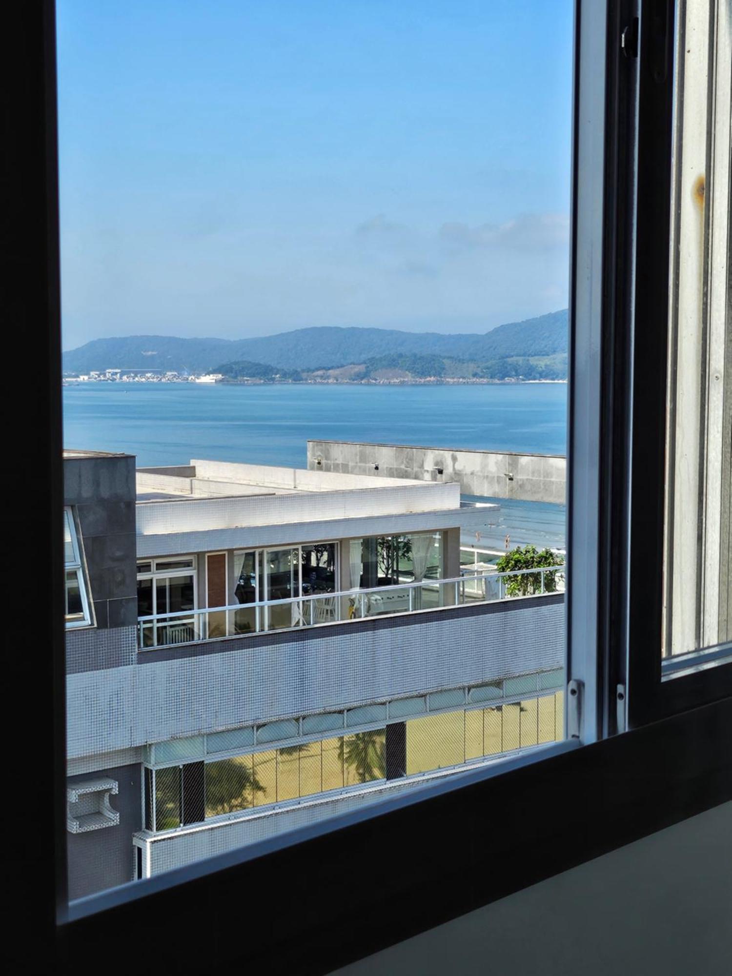 Apartamentos Na Praia Do Gonzaga Frente Mar Com Estacionamento Сантос Экстерьер фото